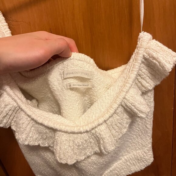 Urban Outfitters Ivory Molly One Shoulder Ruffle Coquette Cropped Top - Picture 3 of 5